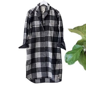 Nain_ black white plaid oversized coat sz S